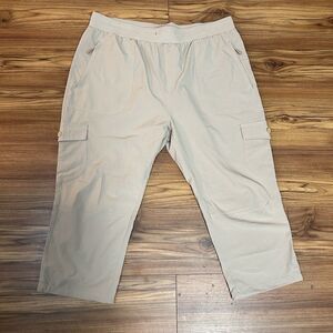 Libin  Women’s Cargo Capri Pants XXL Beige Lightweight Utility Hiking Outdoor